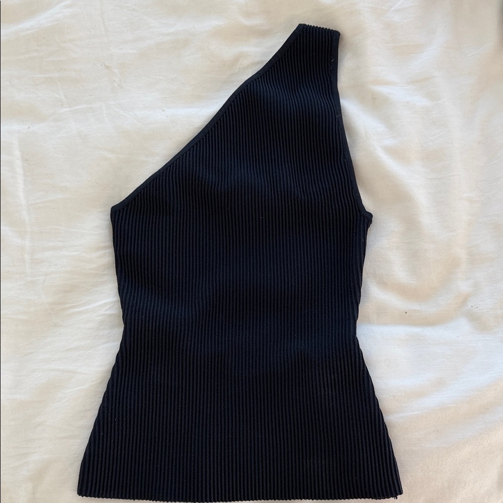 Aritzia Black One-Shoulder Ribbed Top